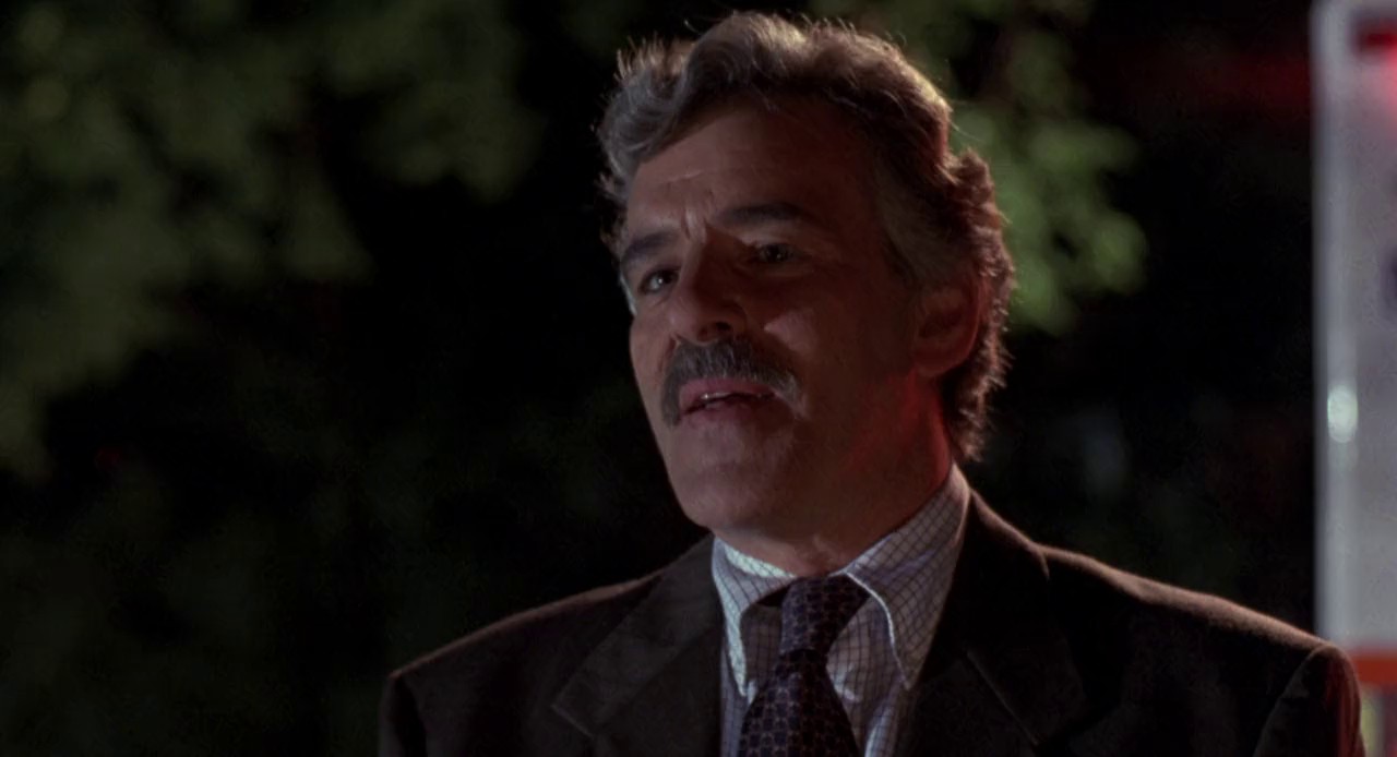 Striking Distance (1993) BluRay Hindi + Tam + Eng 720p x264 AVC AAC 2.0 ESub.mkv.0003